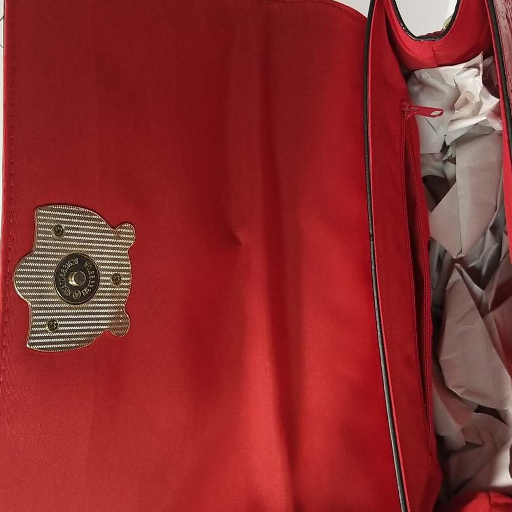 Red Handbag with Straps, Crocodile Pattern, Tiger Head Design Snap Closure NWOT - Picture 7 of 13
